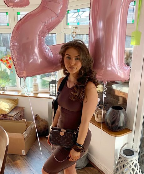 milf cosplay onlyfans adult images