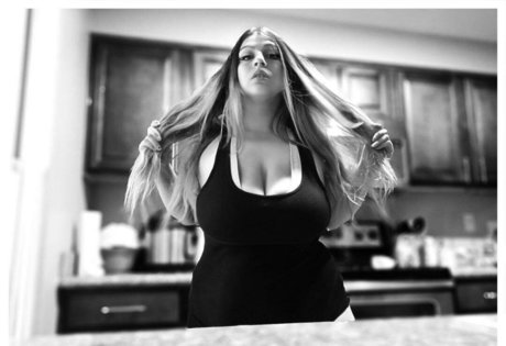 misslunamagic pornstar pretty pictures