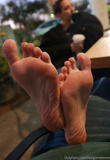 realgarnetrose hot model photos