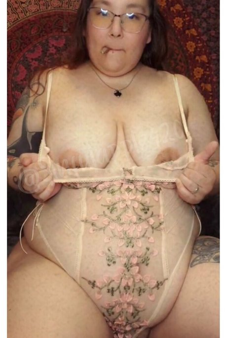 sinnfulapple420 hot pornstar photos