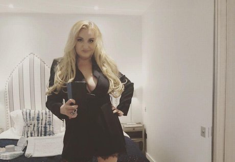 Daisy May Cooper high quality pornstar photo