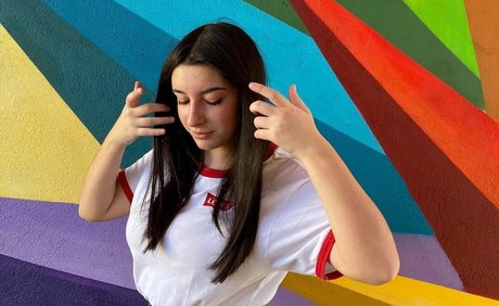 Vittoria Rubeo adult model image