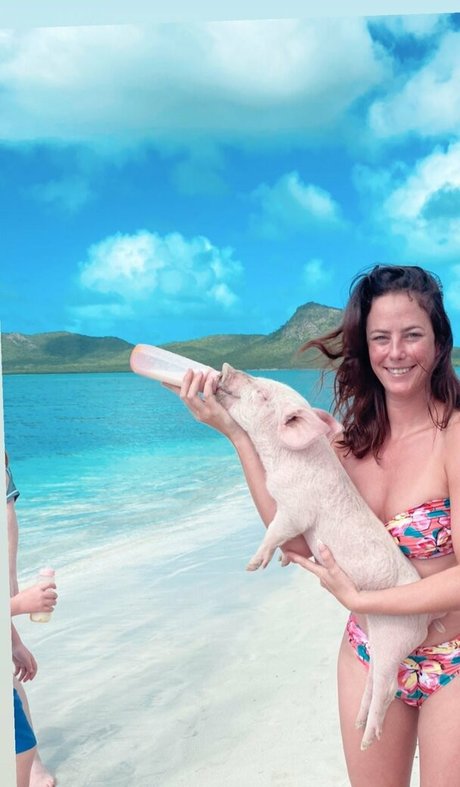 Kaya Scodelario pornstar exclusive image