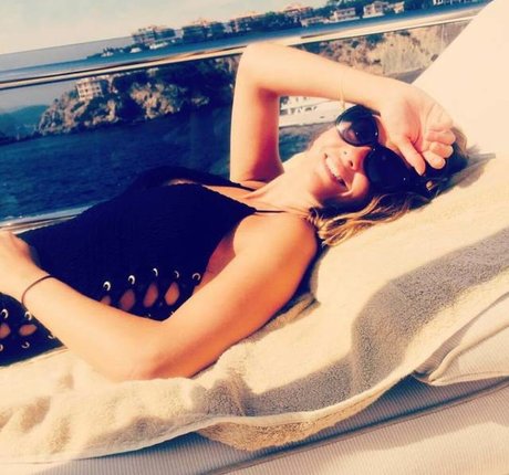 Samia Ghadie model pornographic archive