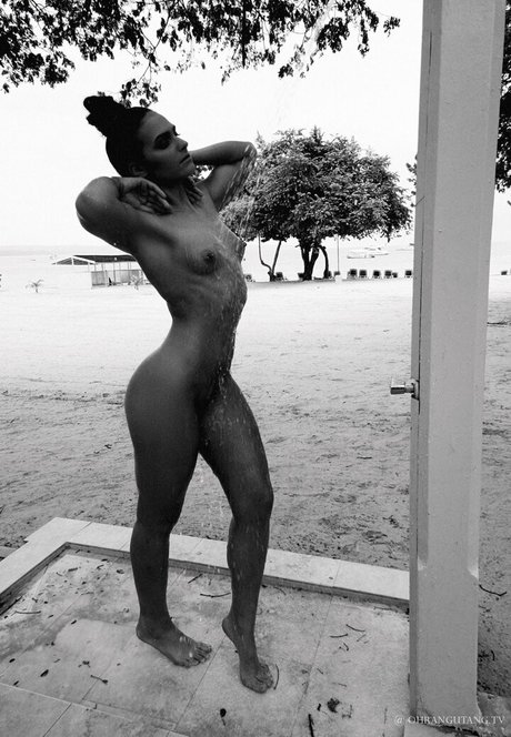 Bella Bel 1 model pretty archive