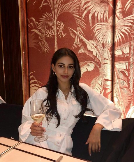 Banita Sandhu xxx pornstar photos