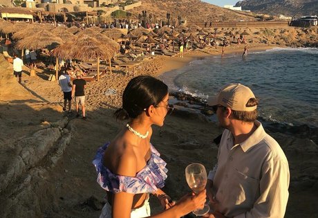 Banita Sandhu top star photo