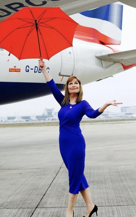 Sian Lloyd star perfect img