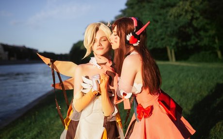 Kawaiitsu naked actress galleries