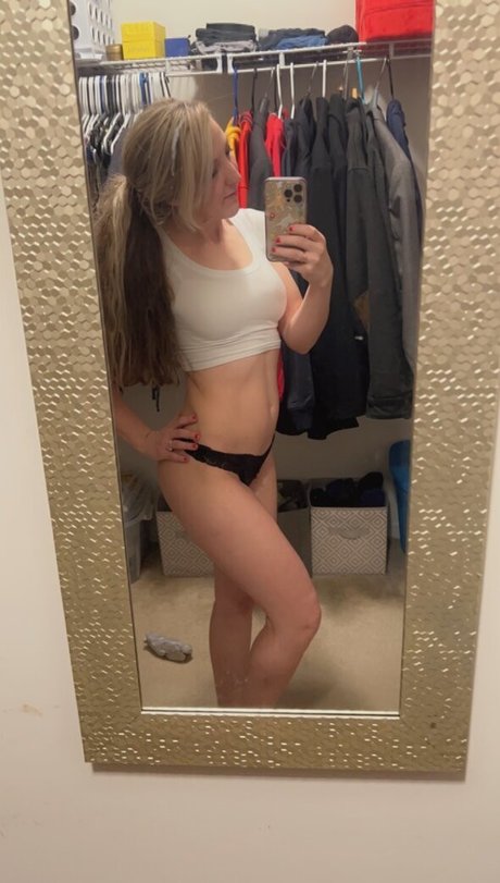 streamer onlyfans naked photos