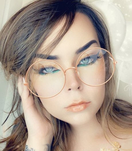 Suzy Berhow nudes model photos