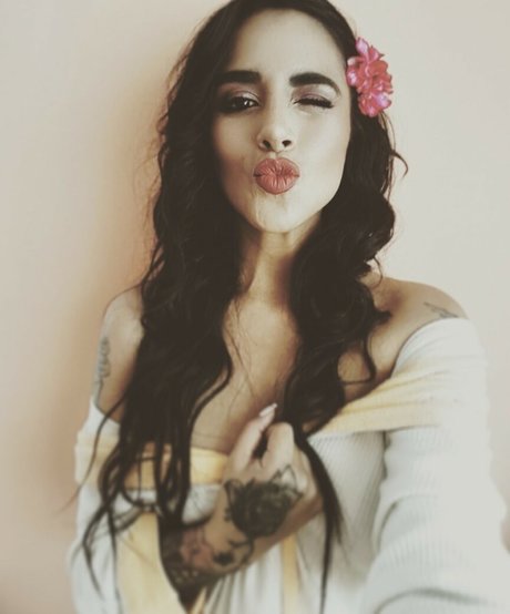 Teff Palacios model hd photos