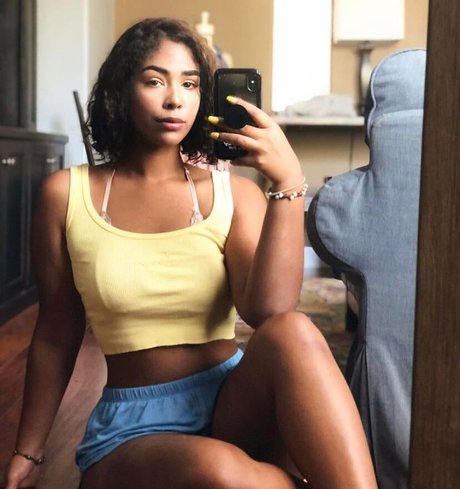 Holland Hoelland star hot photo