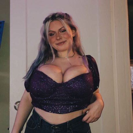 Gracekivlin beautiful model image