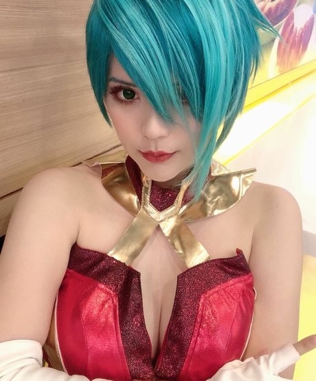 OnniesM nudes model image