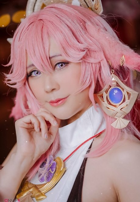 OnniesM exclusive actress pictures