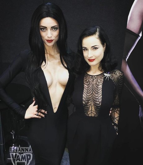 LeeAnna Vamp star nice image