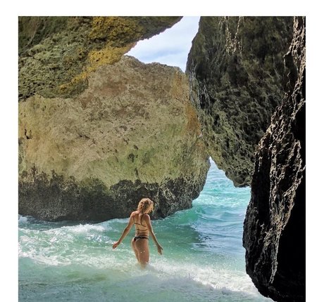 Shantel VanSanten thumbnail