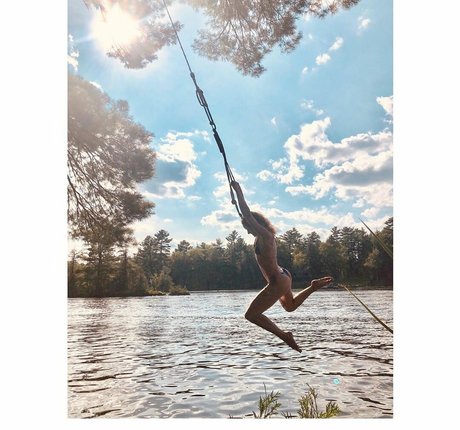 Shantel VanSanten hd pornstar pic