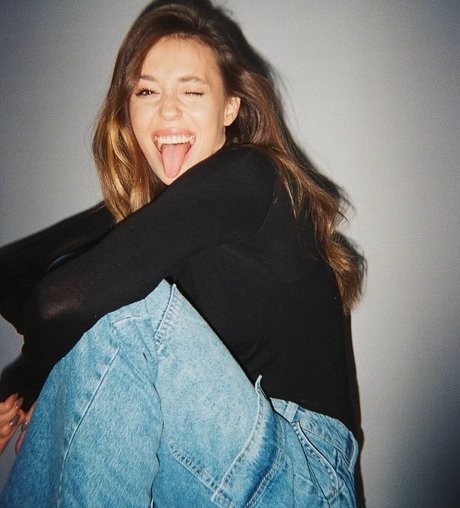 Izabella Krzan free model pictures