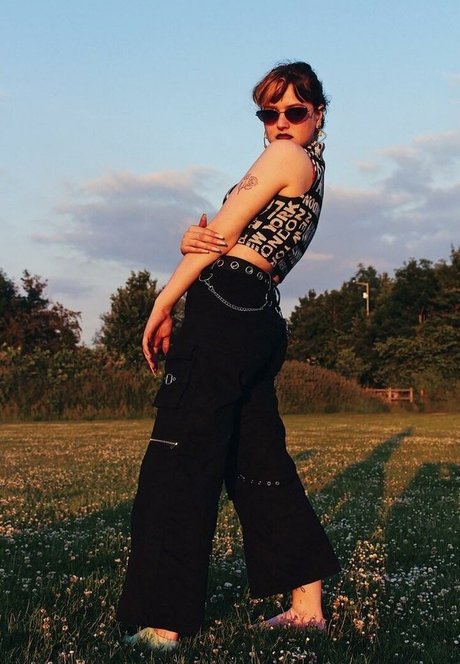 Hahahahelp me nice actress photo