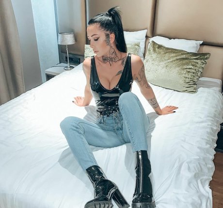 Inkedfleur nude star photo