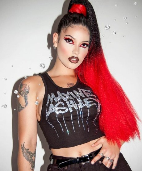 Maxine Ashley star perfect archive