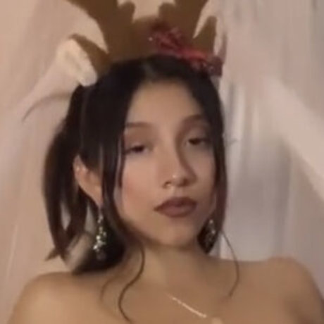 Kumkittensam best model pictures