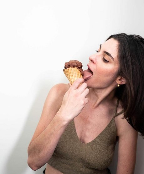 Vanessa Dora Lavorato sex star pic