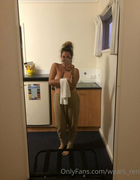 Wears ren star porn galleries