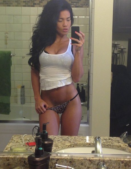 Wailana Geisen nude model photo