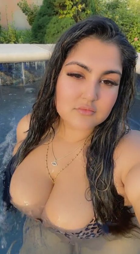 Sanjana perfect star picture