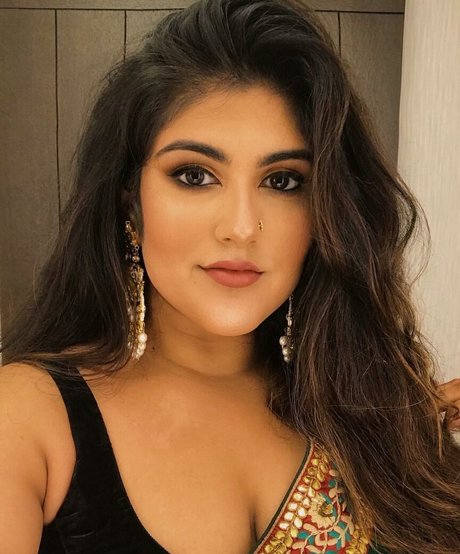 Sanjana sexy star gallery