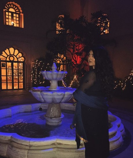 Sanjana erotic pornstar pic