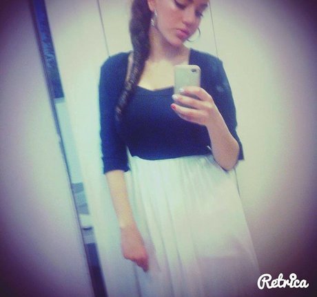 Sara Avni star erotic pic