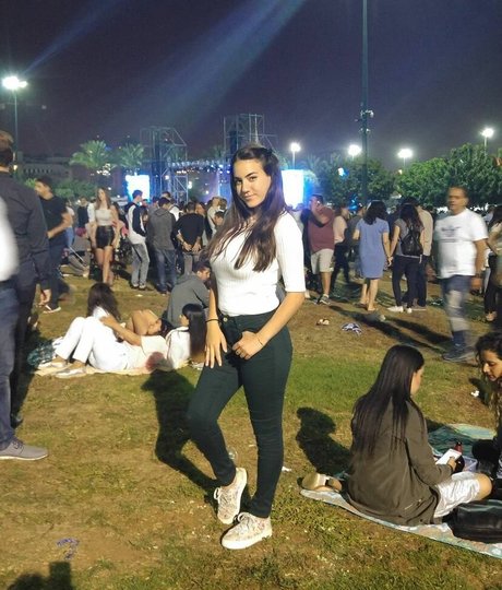 Sara Avni xxx star image