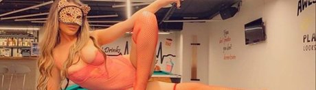 Miriam Tay erotic star gallery