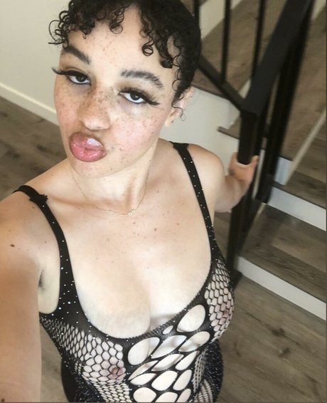 Killavesi model top pic