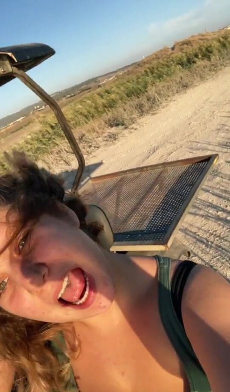 Ori Yaron model erotic pic