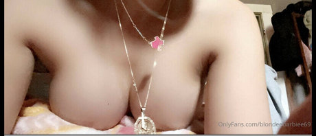 blondeebarbiee69 adult actress img