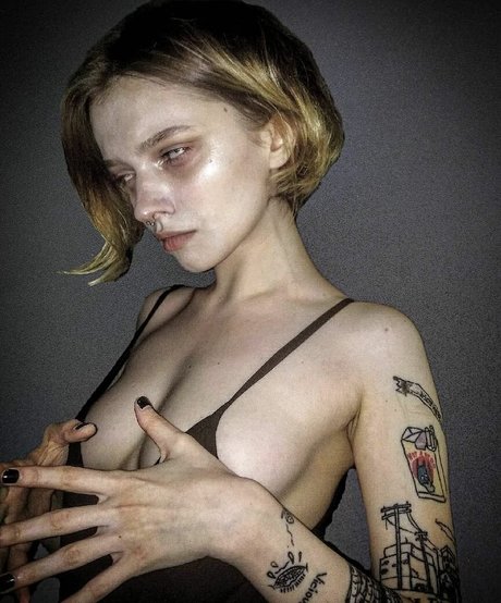 milinamarvelous erotic model galleries