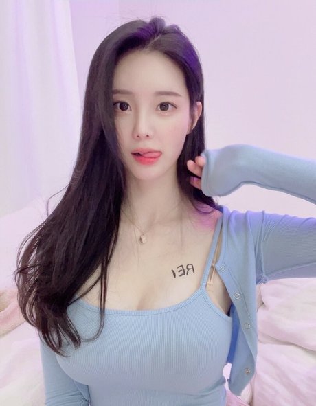 tamimi sex model img