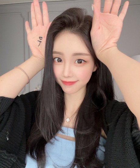 tamimi model free pics