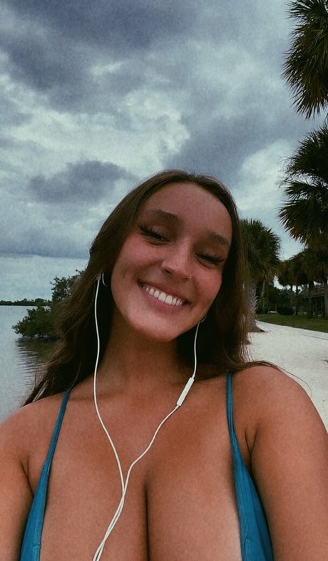 Melissa Aleene Kight model beautiful photo