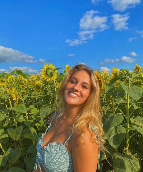 Gracie Diewald erotic model images