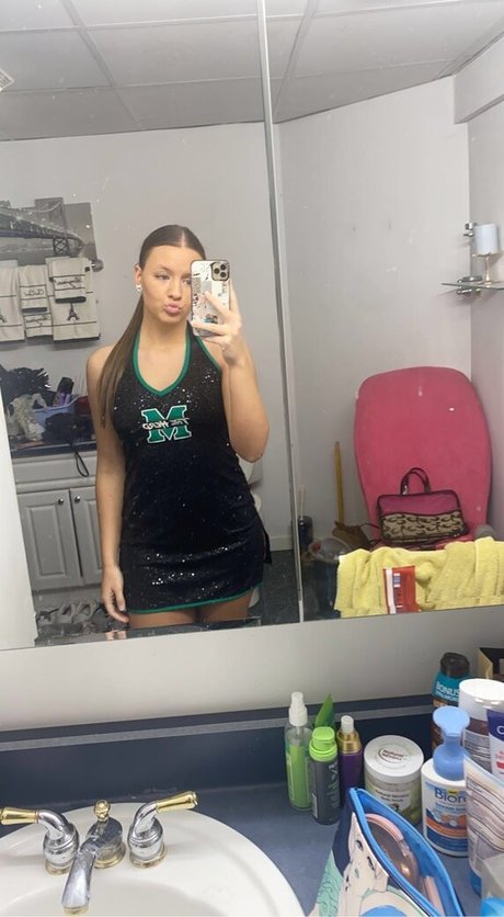 Alexus Emerson pornstar naked picture