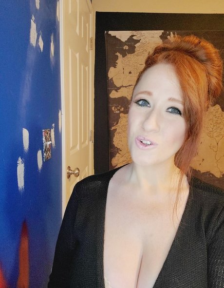 Rawrist model xxx photo