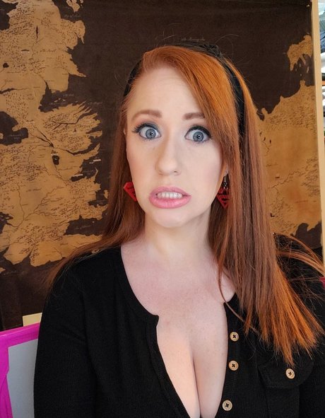 Rawrist sexy pornstar img