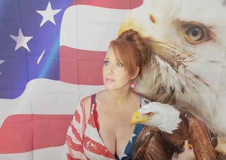 Rawrist star hot photos