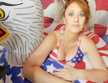 Rawrist perfect model photo